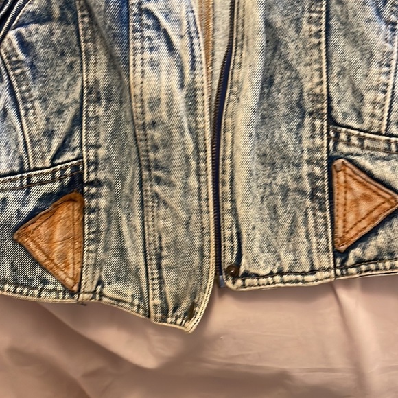 Jean jacket - Picture 4 of 4